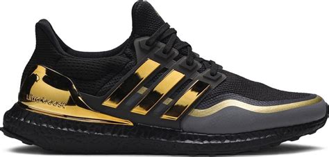 metallic schoenen adidas|Adidas metallic gold shoes.